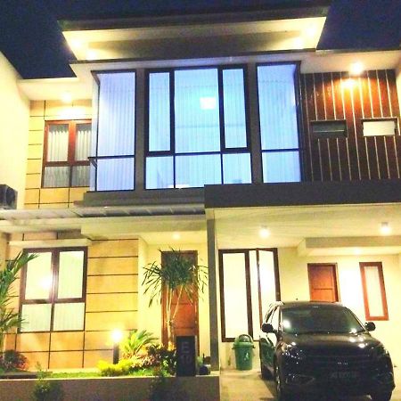 Fams Homestay By Fh Stay يوغياكارتا المظهر الخارجي الصورة