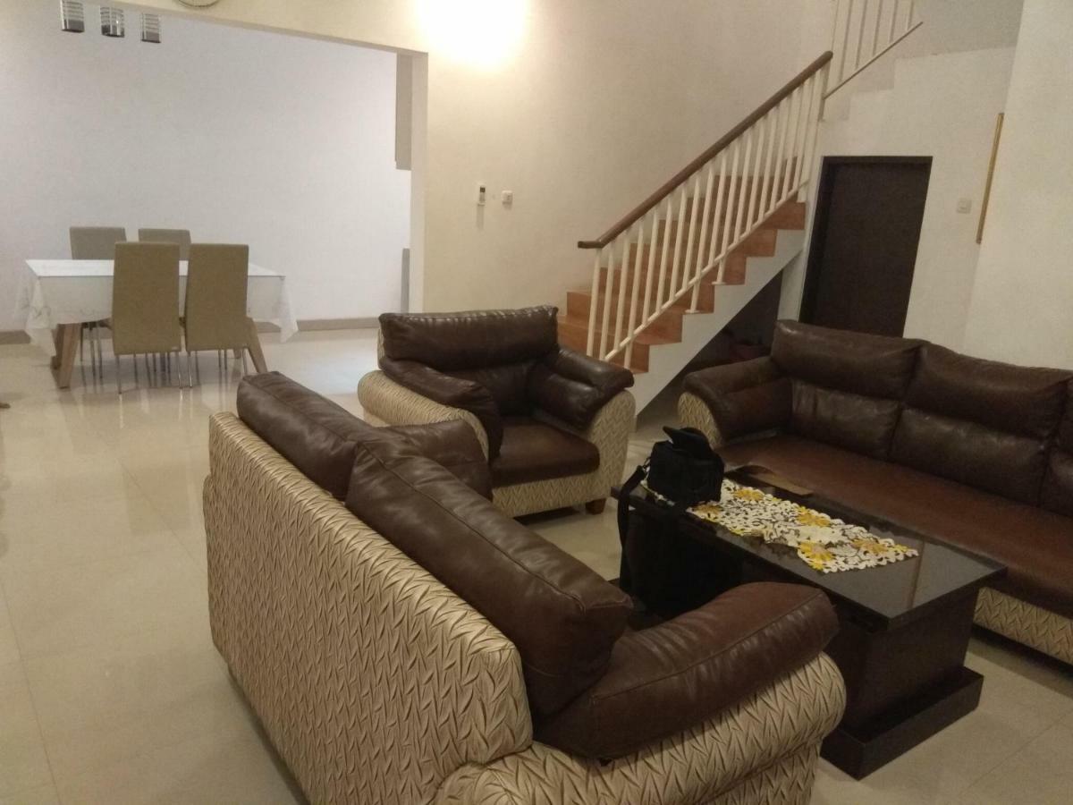 Fams Homestay By Fh Stay يوغياكارتا المظهر الخارجي الصورة